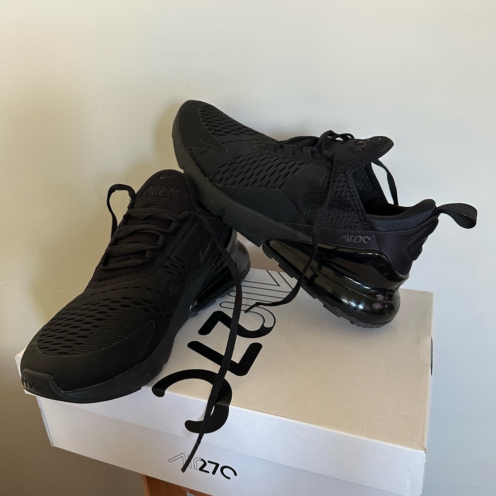 Nike Air Max 270 Women’s Shoes